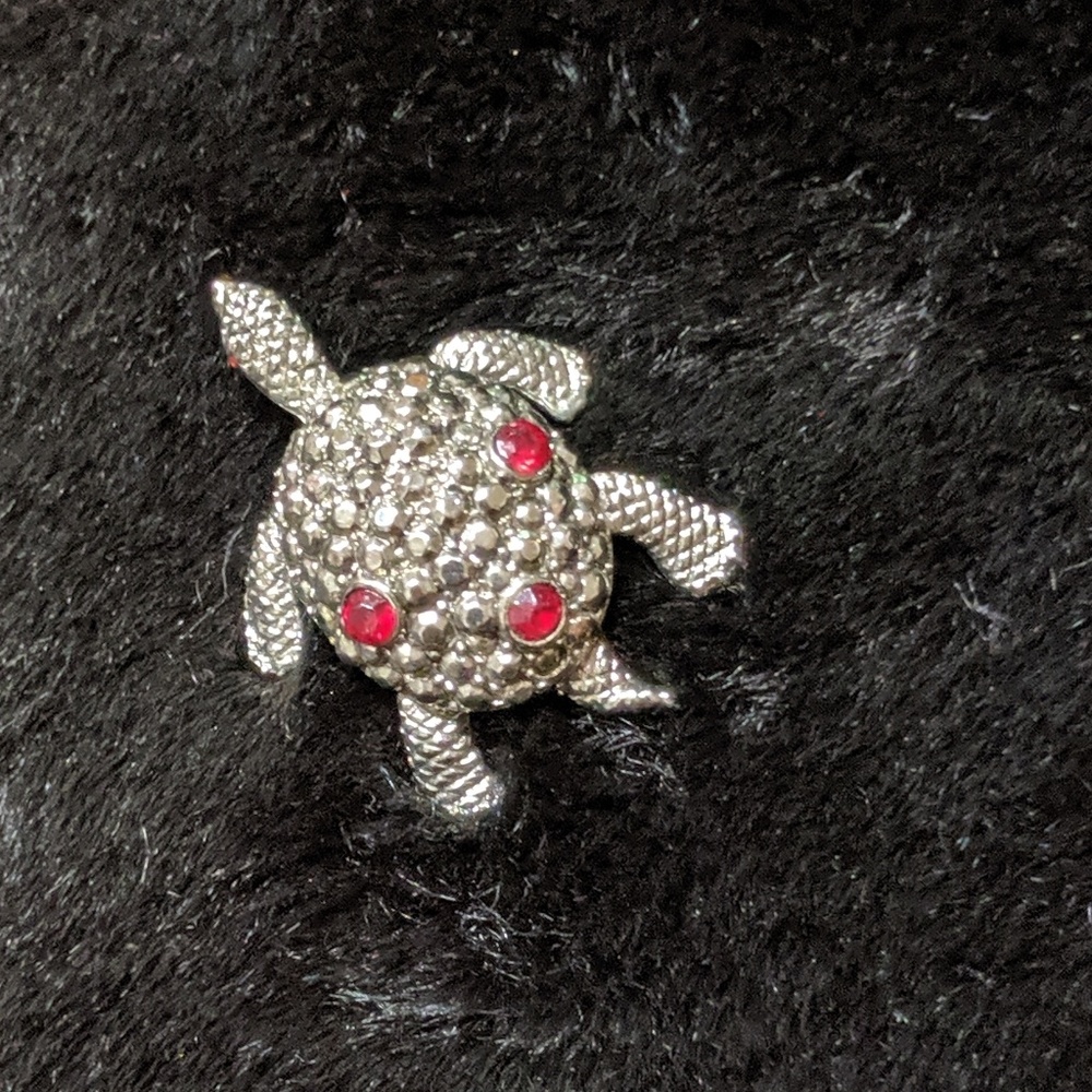 True Vintage Turtle Pin